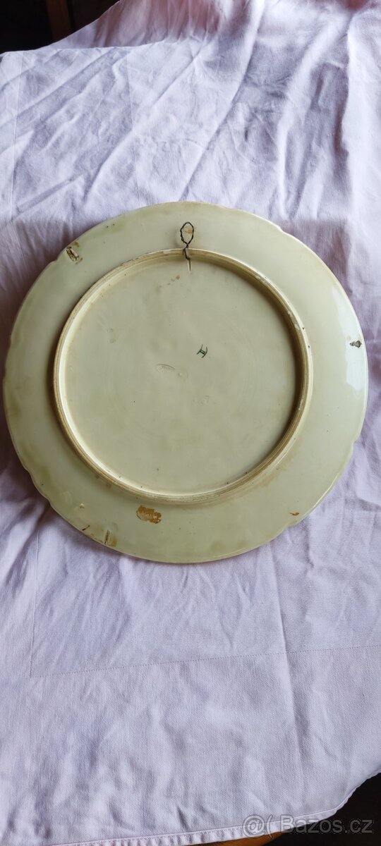 Secesní majolikový talíř - 3