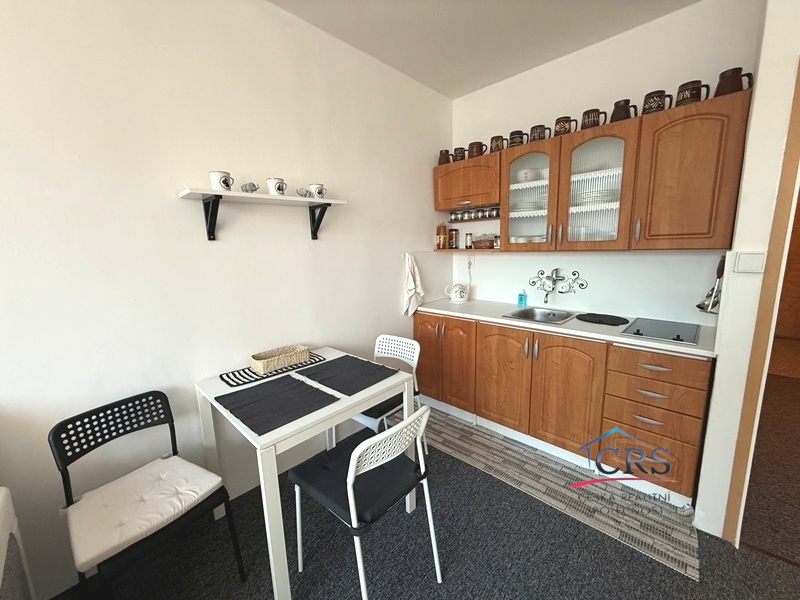 Byt 1+kk, 27,78 m2, OV, Panel, Praha 10 - 3