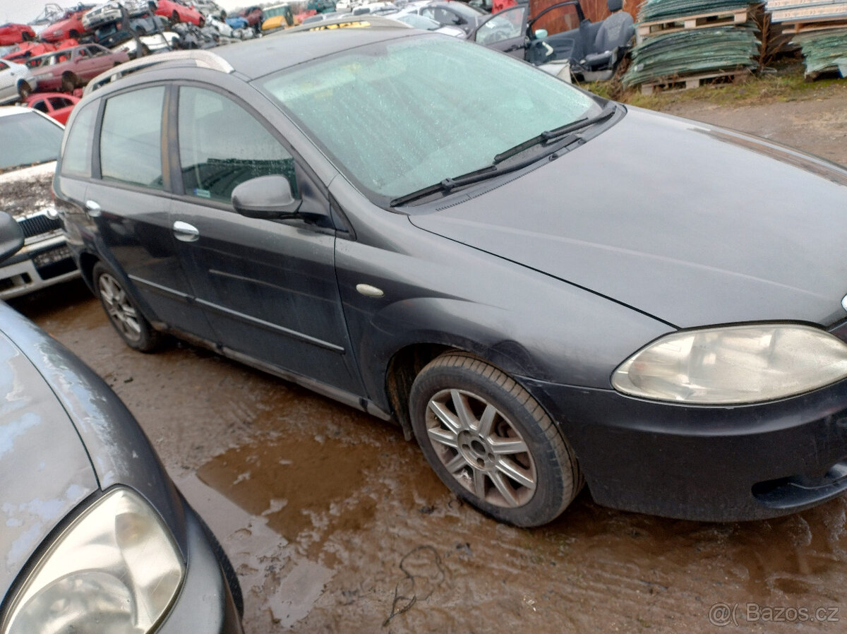 Fiat Croma 1,9JTD 88kW Combi, rok 2006 - dily - 3