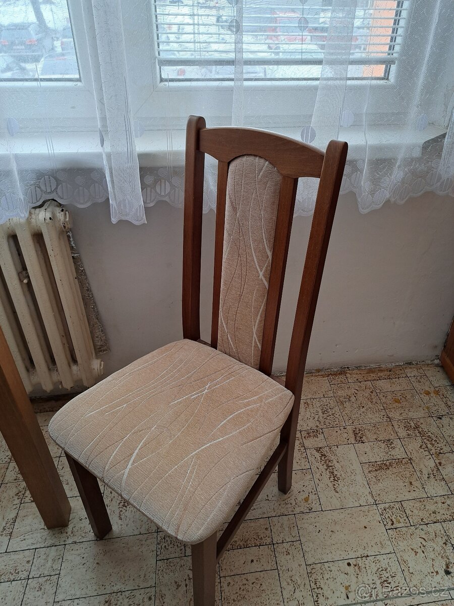 Jídelní stůl+židle - 3