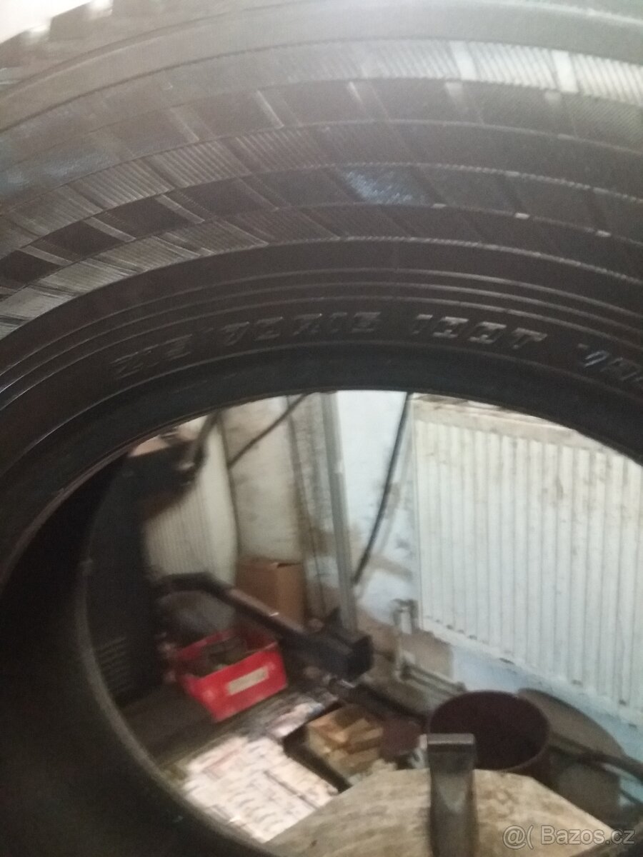 215 70 16 Yokohama - 3