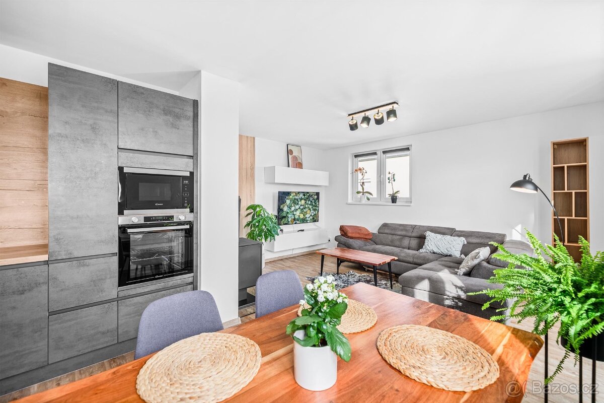 Prodej bytu 4+kk 82 m² Vejprnice - Plzeň - 3