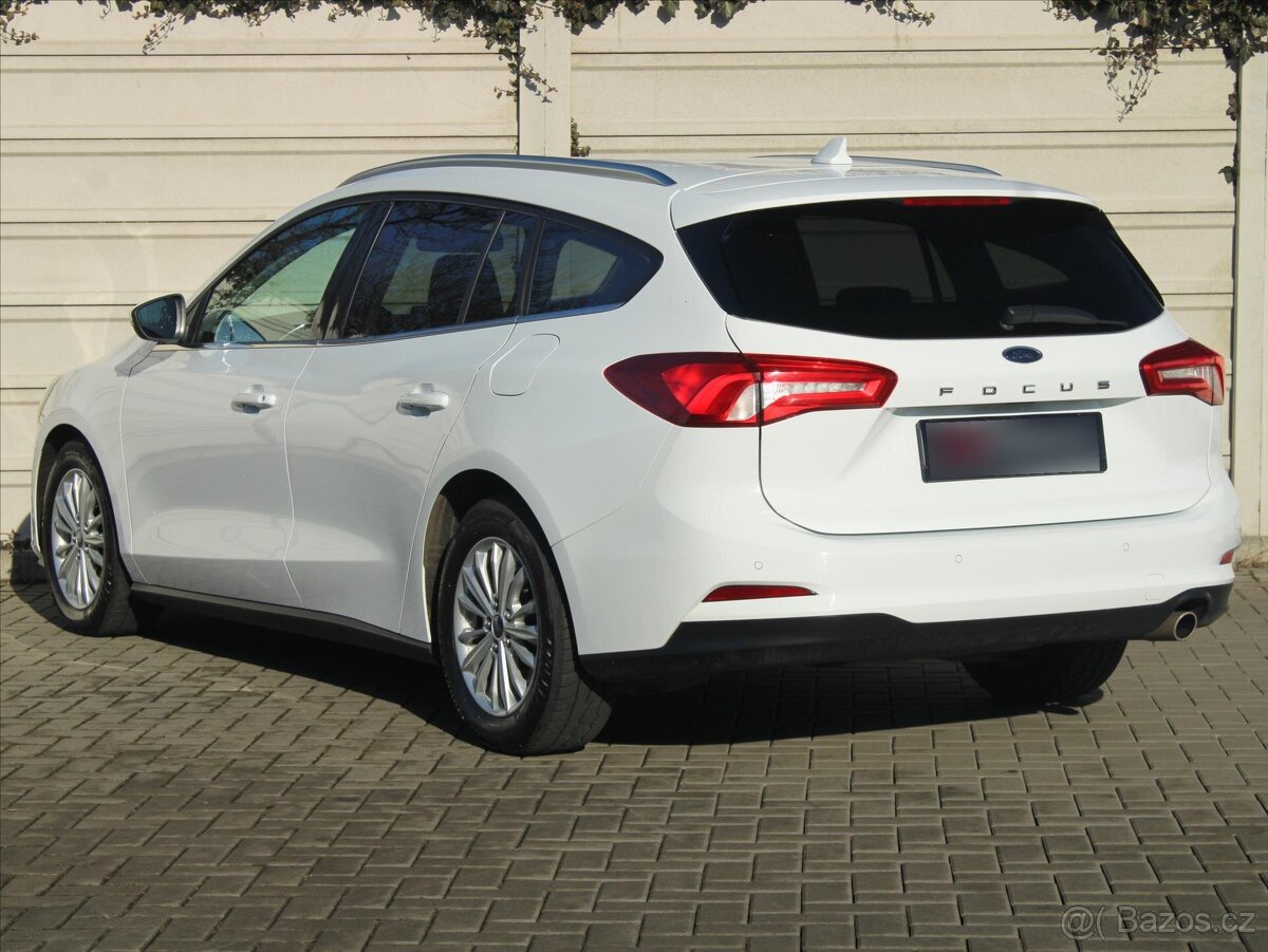 Ford Focus 2,0 110kw EcoBlue Titanium 6M/T ČR 1.majitel - 3