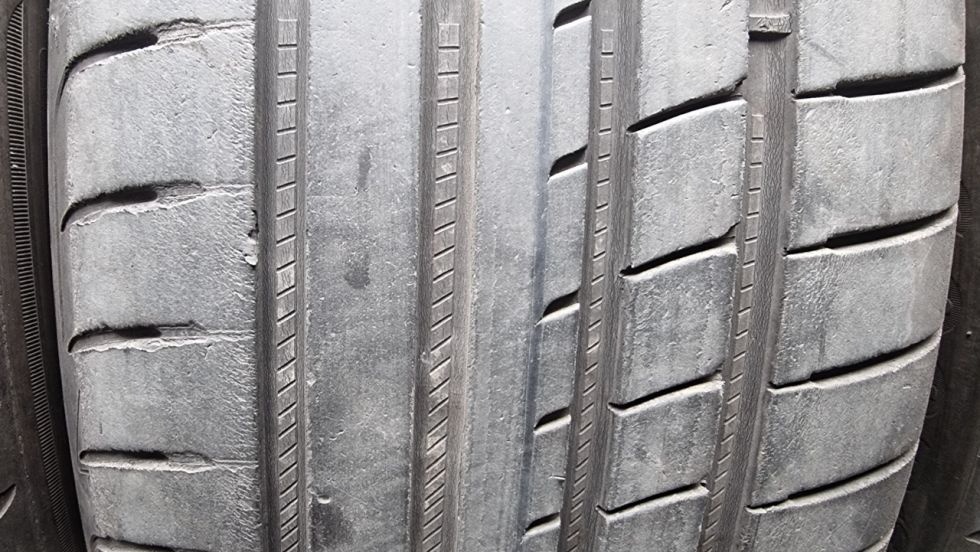 Letní pneu 215/45/18 Good Year - 3