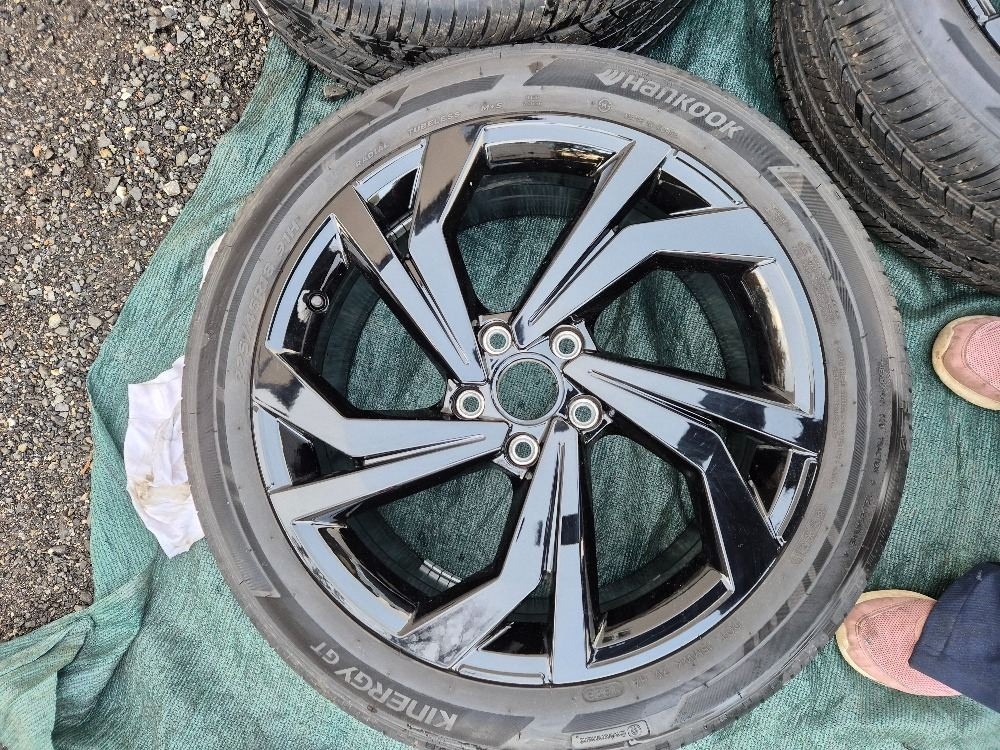 Letní kola Volkswagen Golf 7 R18 ET49 černé - 3