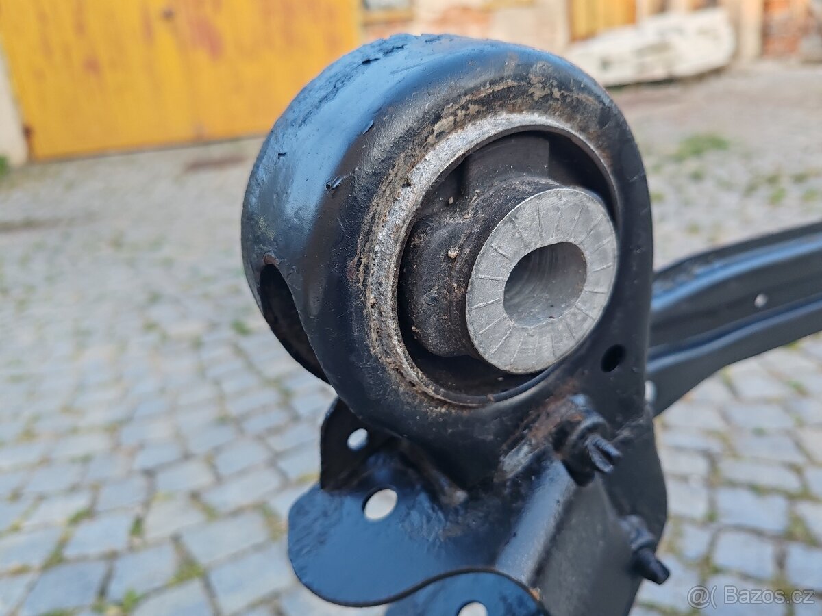 Nápravnice audi A6 3.0 176 kW - 3