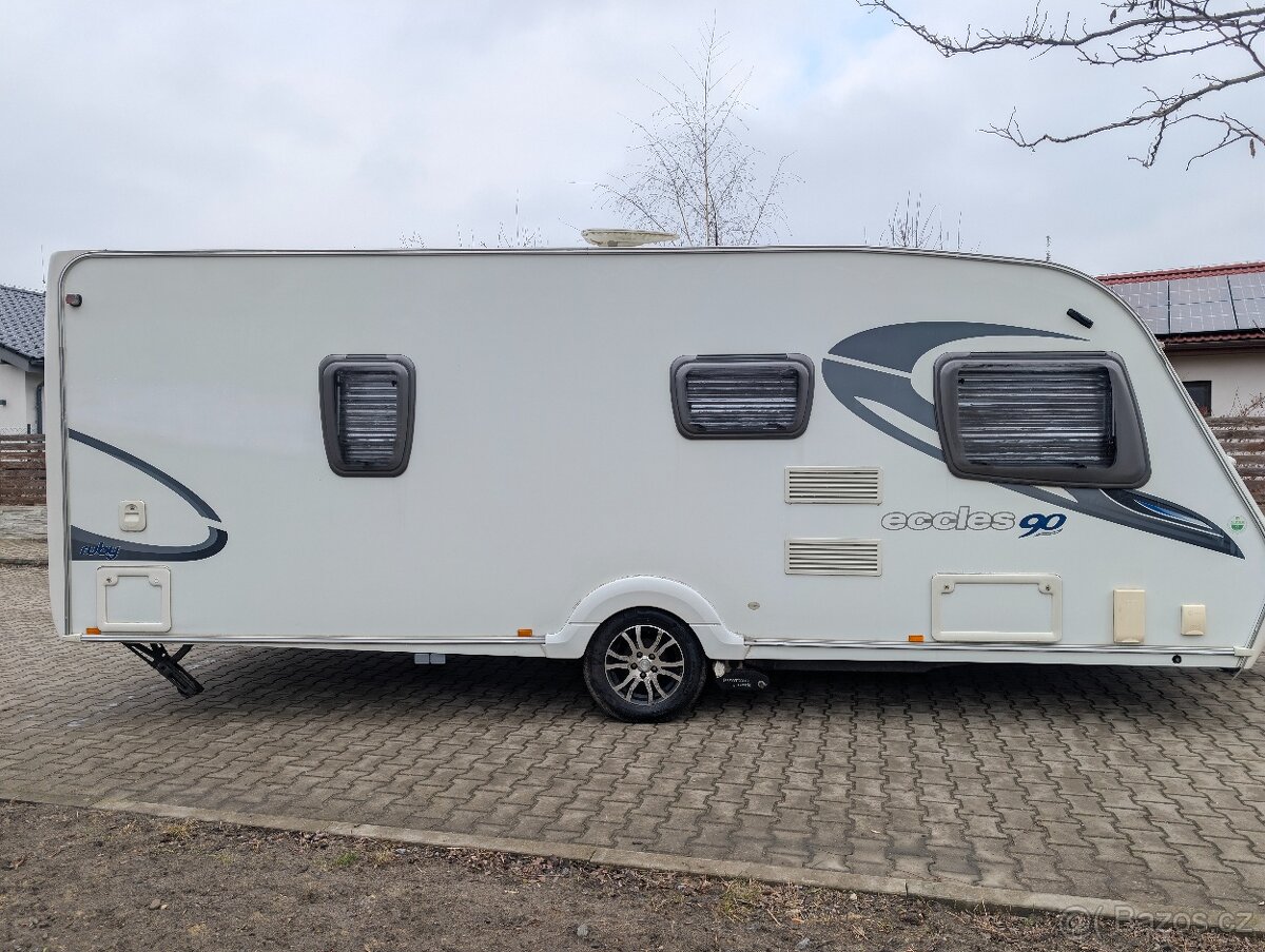 SWIFT STERLING ECCLES 90 RUBY,MOVER,VELKÁ KOUPELNA A POSTEL - 3