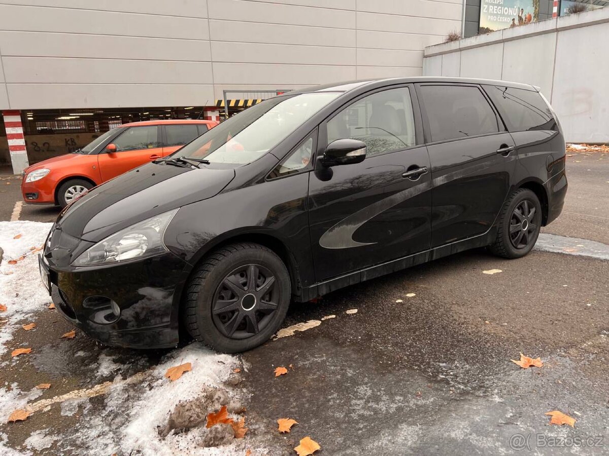 Mitsubishi Grandis - 3