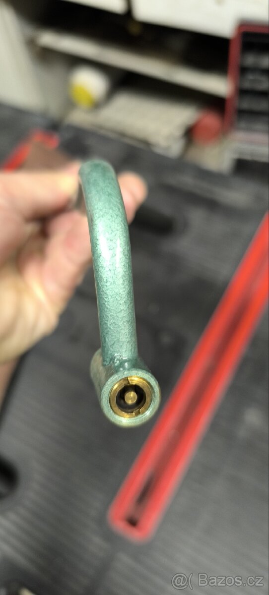 Měřič tlaku v pneumatikách - 3