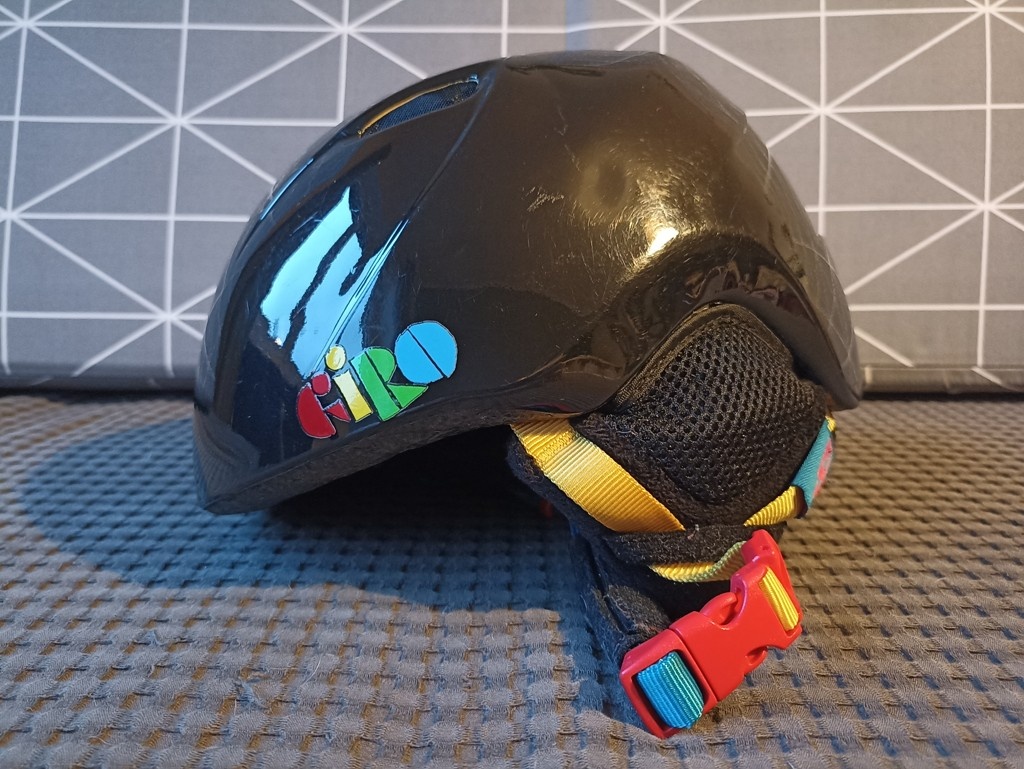 Lyžařská helma Giro M/L, 52-55,5cm. - 3