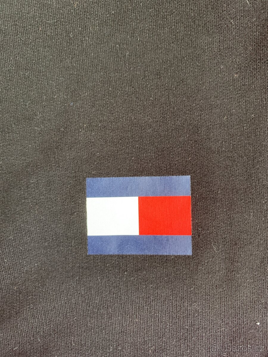 Krasne černe šortky Hilfiger nove - 3