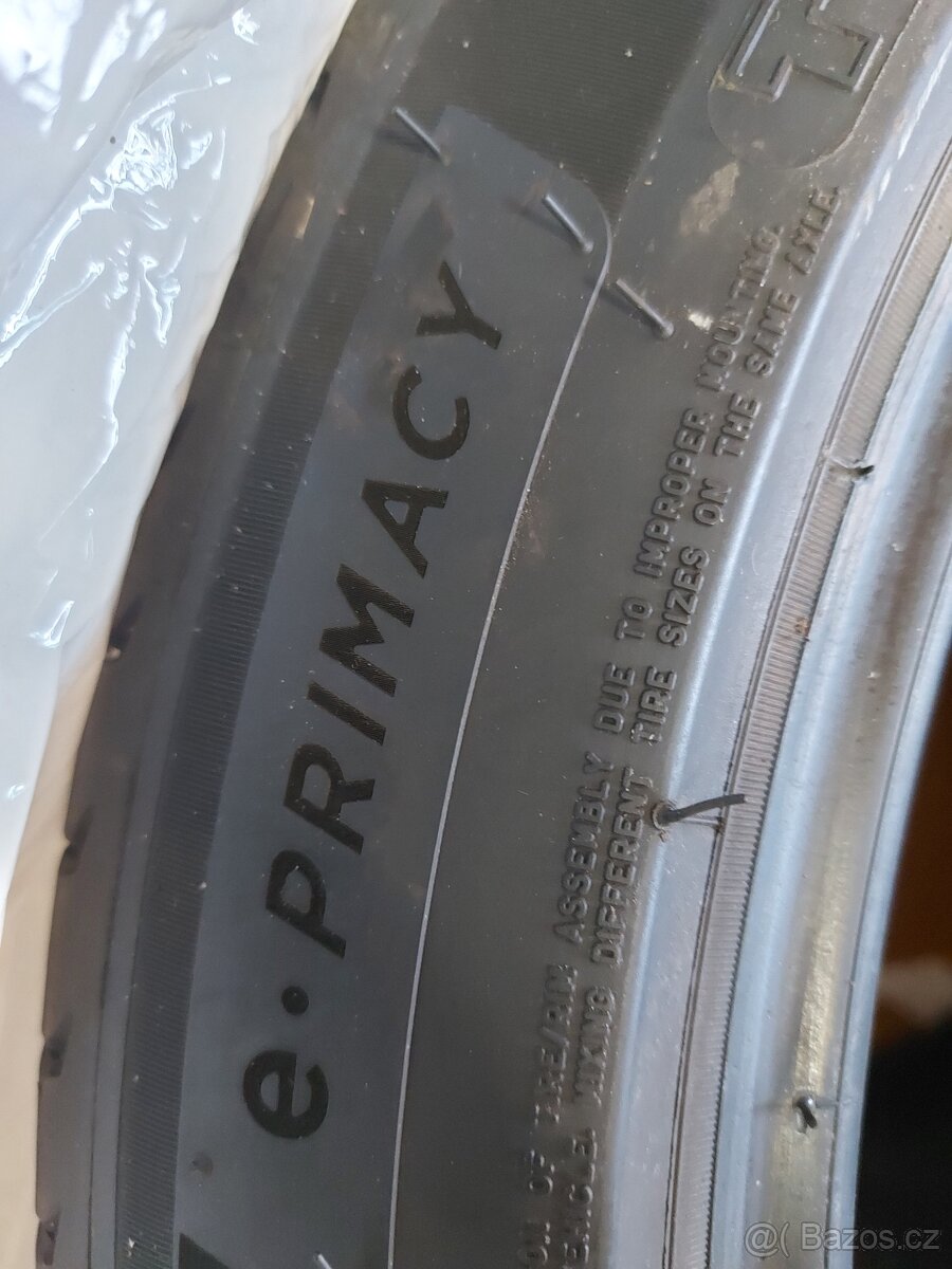 235/45 R18 letní sada - 3