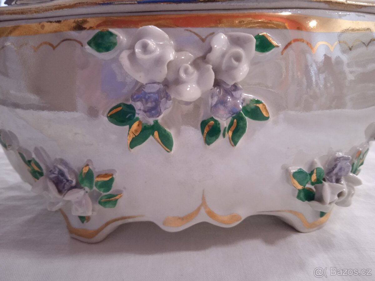 PORCELÁNOVÁ DÓZA - 3