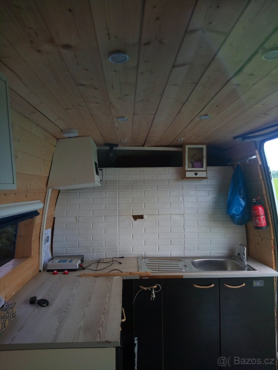 Obytná dodávka - 3