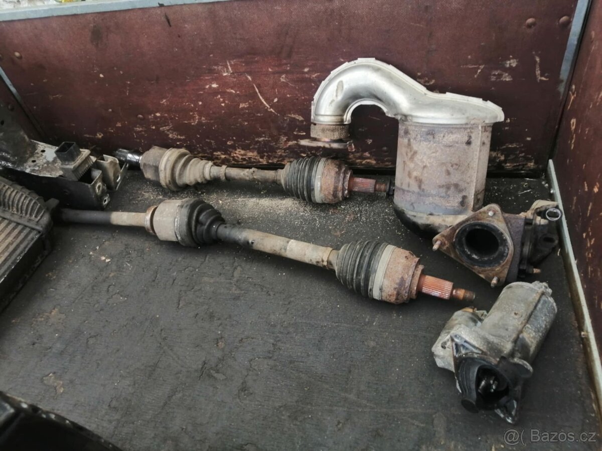 Náhradní díly Renault Laguna 2.0 Dci - 3