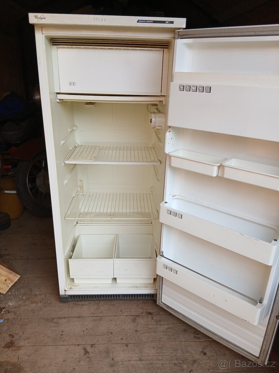 Lednice Whirlpool - 3