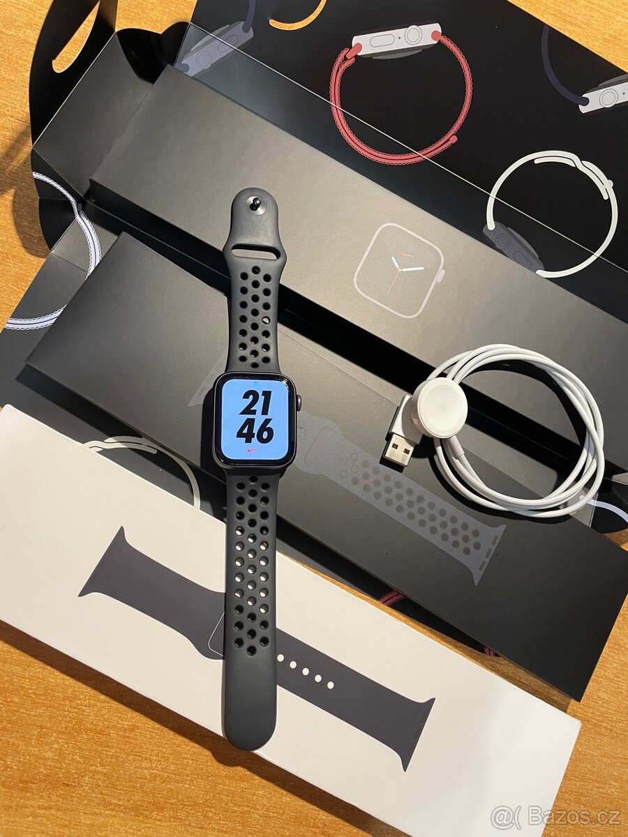 Apple Watch Nike SE 44 mm - 3