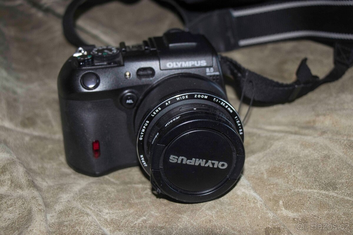 Olympus 8080WZ s příslušenstvím - 3
