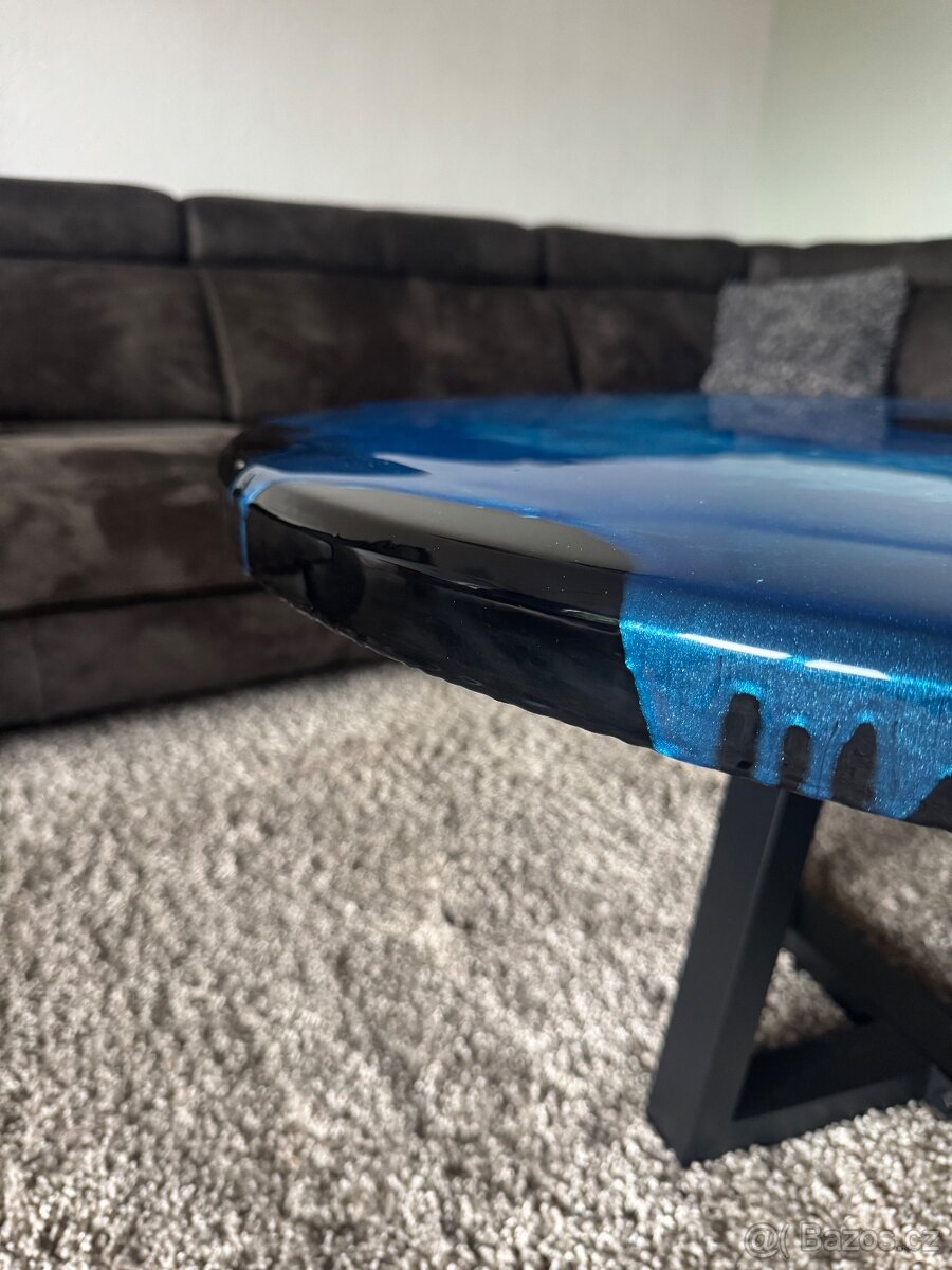 Stůl z epoxidu – unikátní ruční výroba - 3