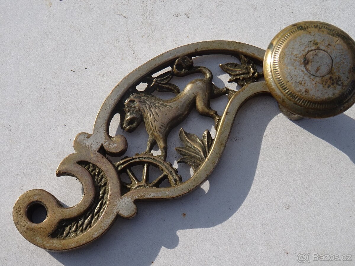 Mosazné drobnosti . - 3