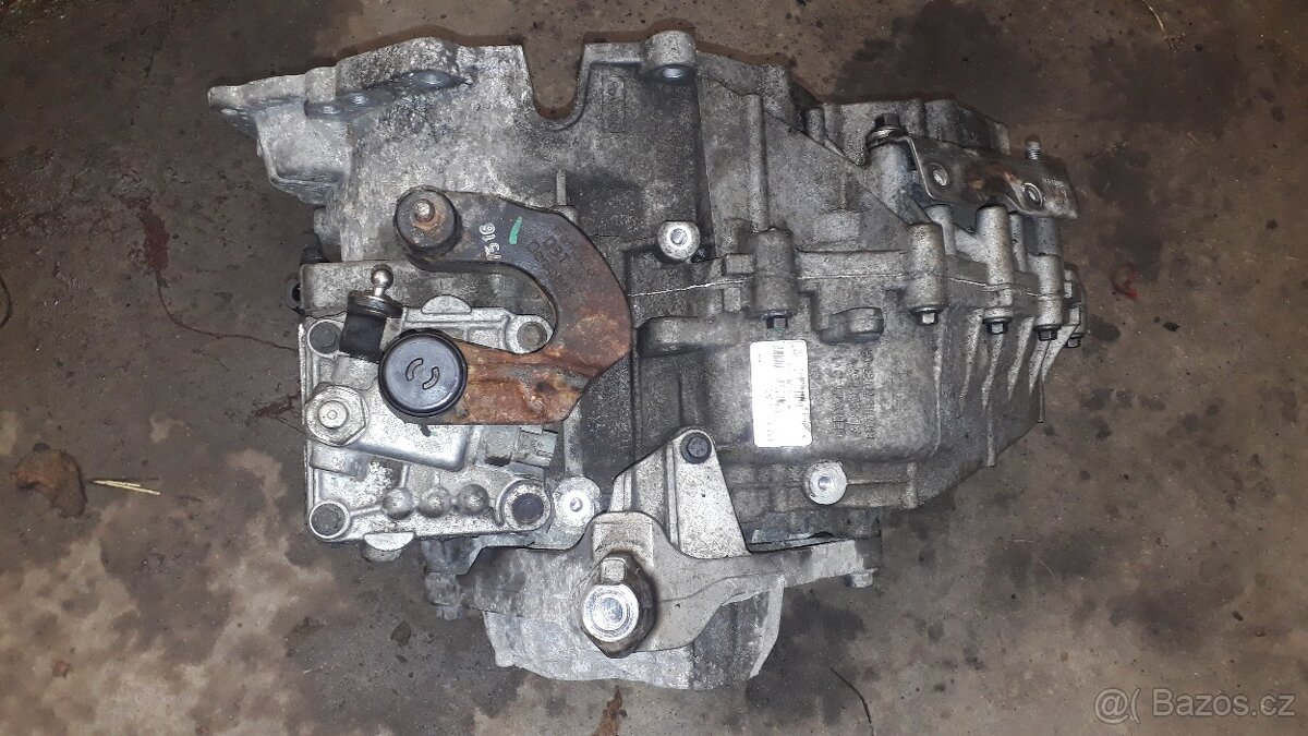 Volvo V40 D3 2.0 110 kw R.v. 2015 124000km - 3