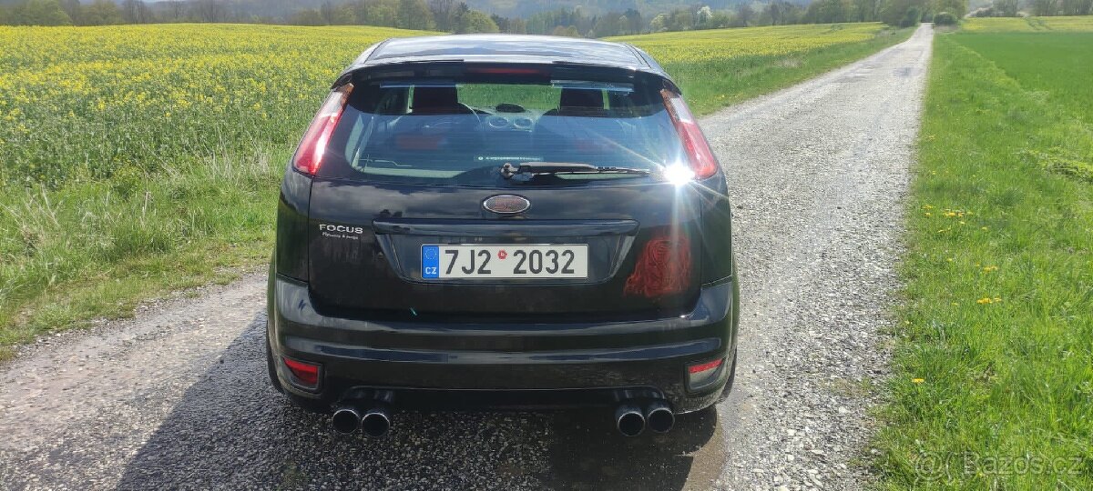 Ford Focus st 225 ,2.5 st - 3