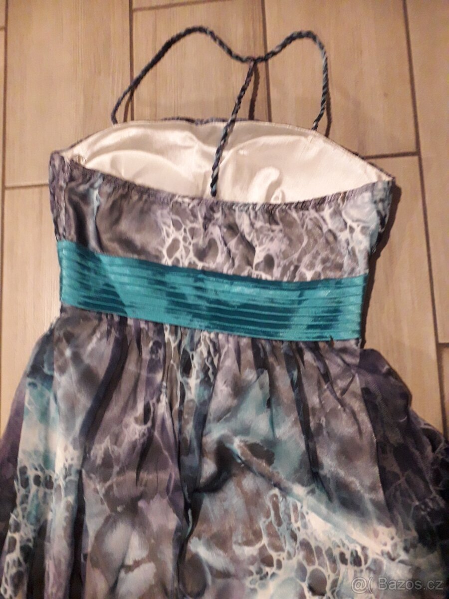 Dvoje plesové šaty - 3