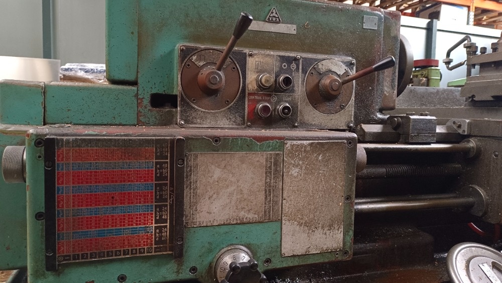 Soustruh SV18 R/750 - 3