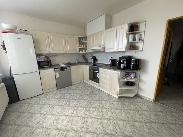 Pronájem prostorného bytu 3+1 Olomouc, Mošnerova - 3