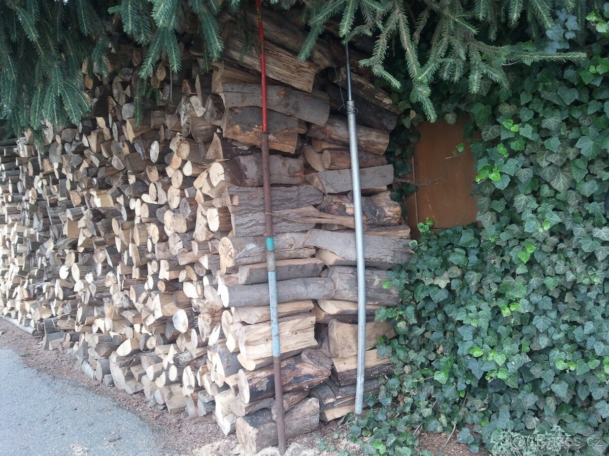 prodám suché dřevo Dub do krbu 90% Dub - 3