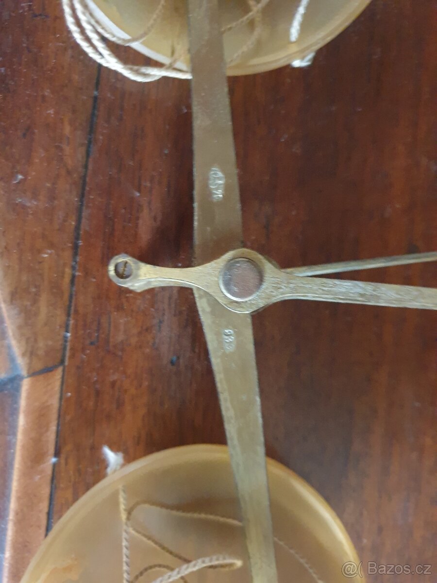 Prodám starožitné váhy - 3