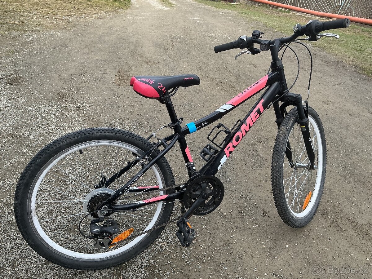 Dívčí kolo 24 - 3