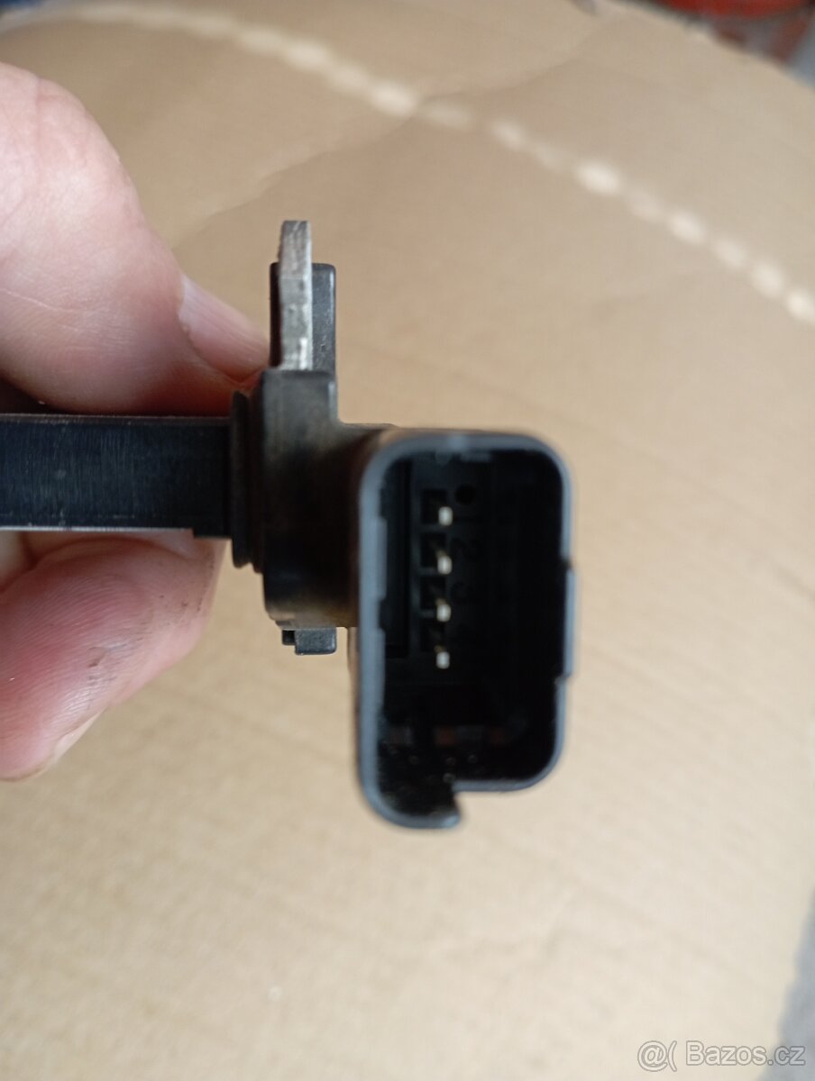 Prodám Váhu vzduchu citroen c4 picasso - 3