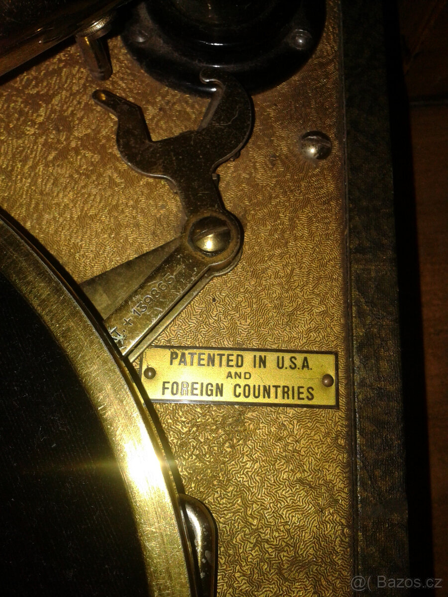 kufříkový gramofon na kliku - 3