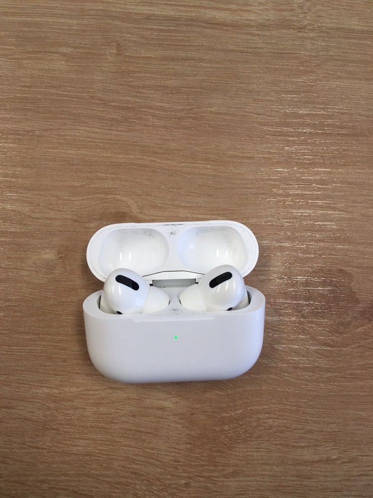Airpods PRO 1 s MagSafe nabíjecím pouzdrem - 3