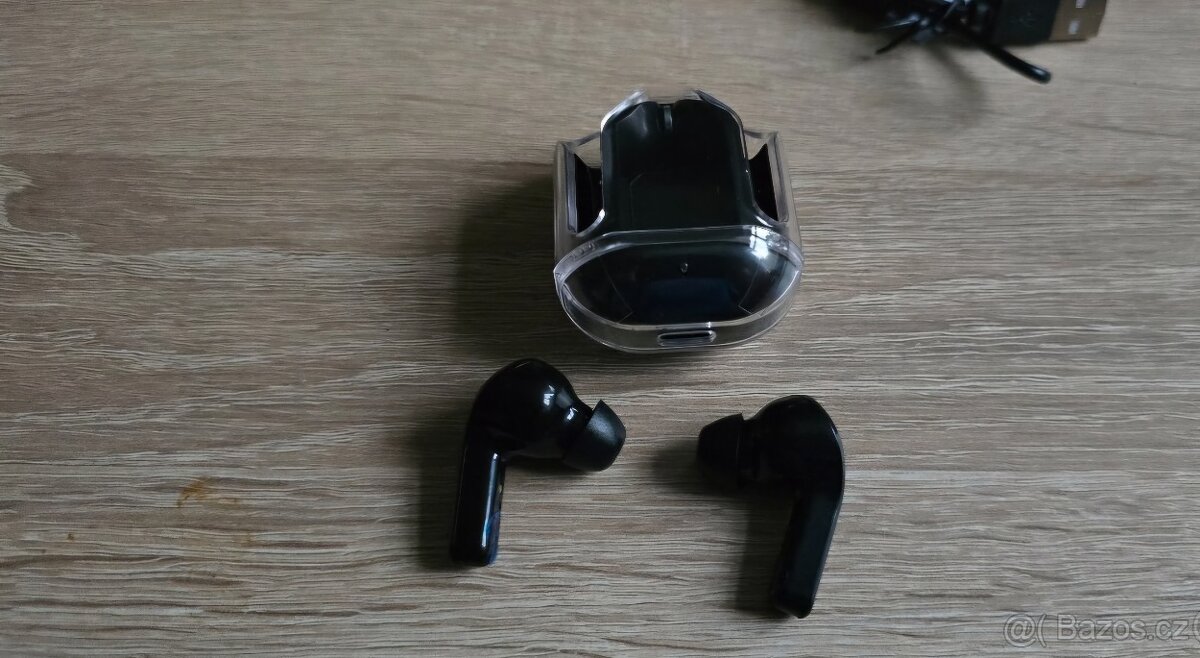 Bezdrátová tws sluchátka s LCD displejem - 3