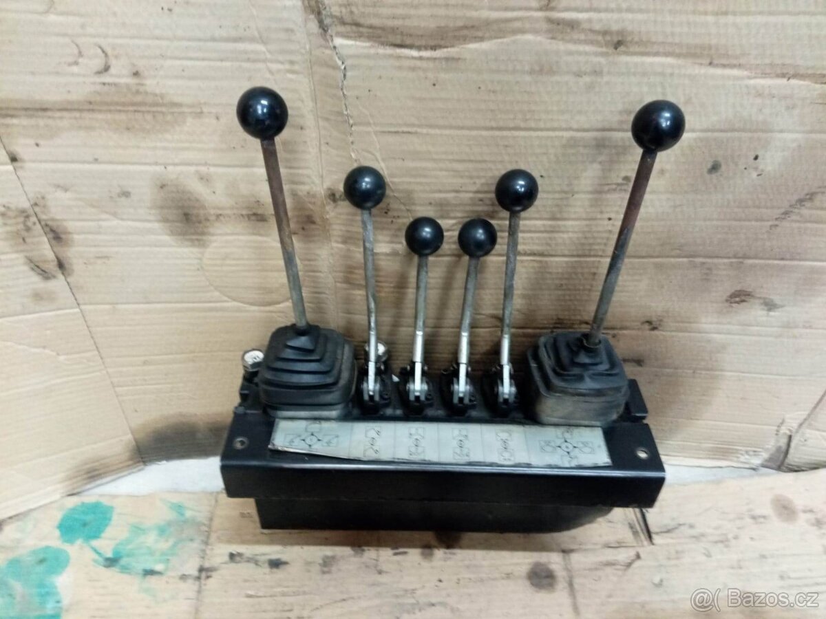 Hydraulický rozvaděč - 3