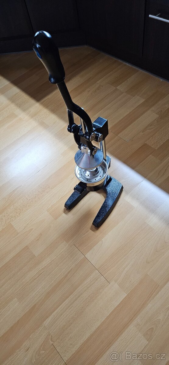 Ruční lisovač granátových jablek a citrusů - 3