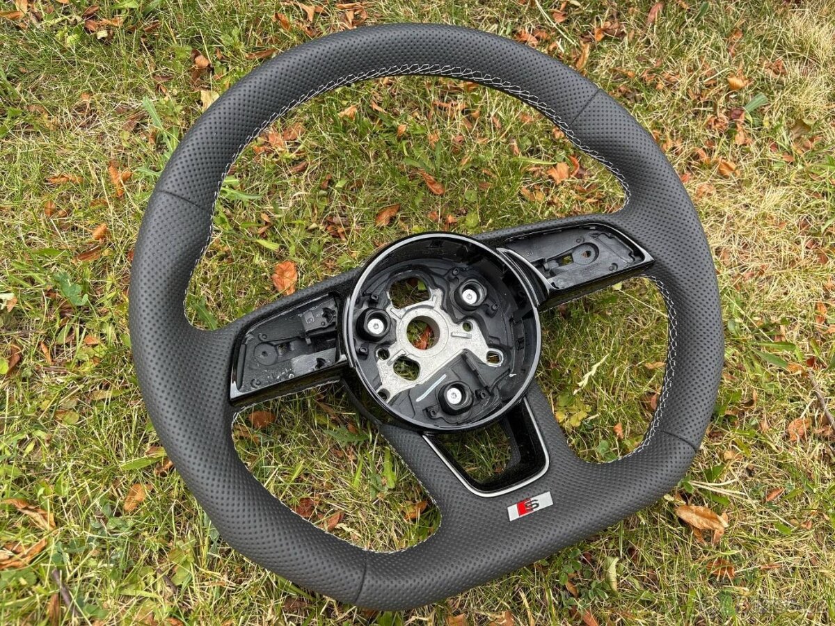 AUDI VOLANT KOZENY PERFOROVANY B9 FY - 3