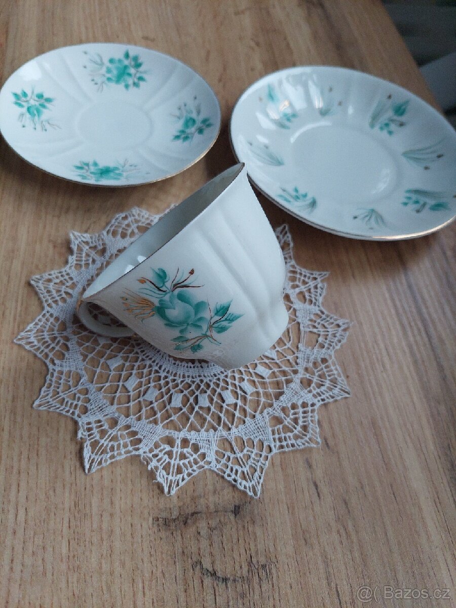 Samostatný , starožitný hrneček - 3