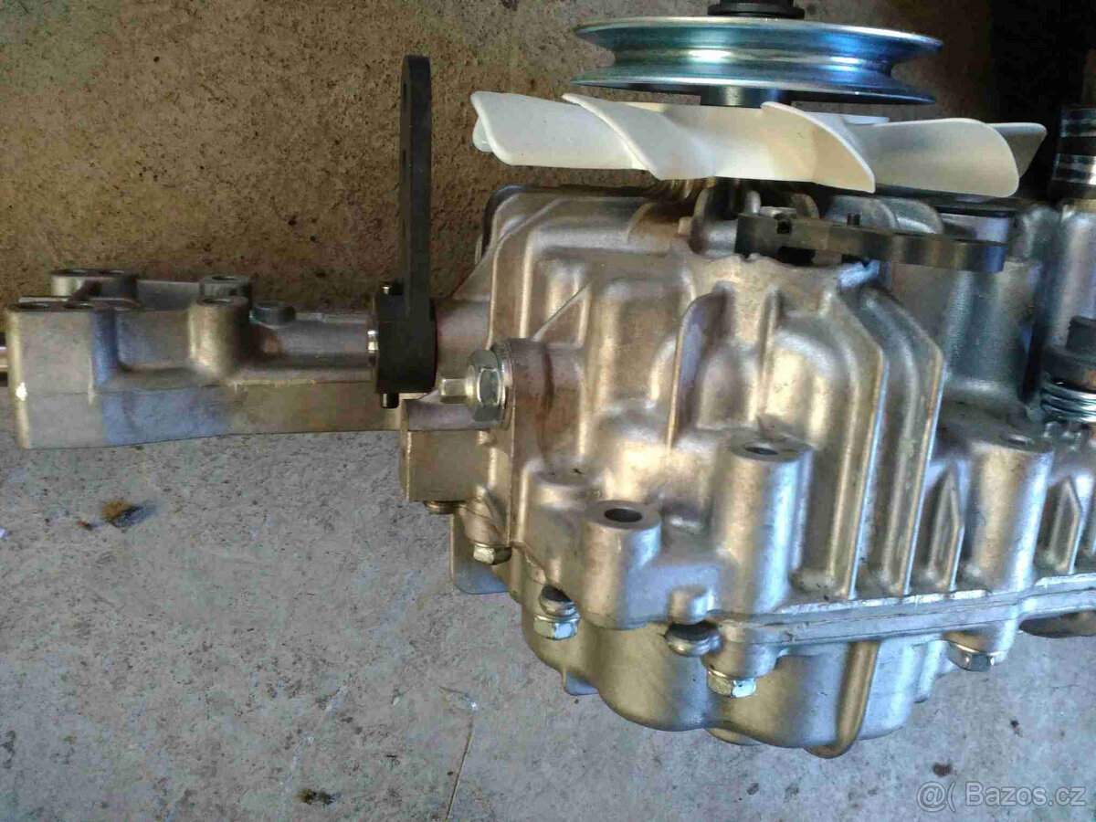 Převodovka Tuff Torq K46Al pro české traktůrky - 3