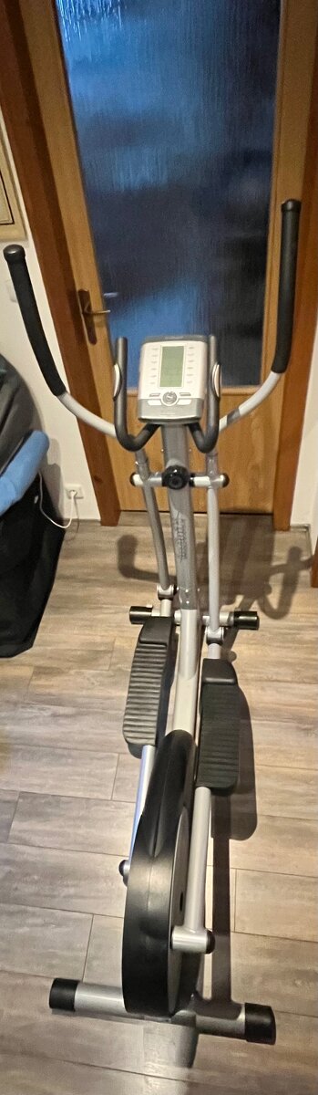 Eliptical značka Infiniti - 3