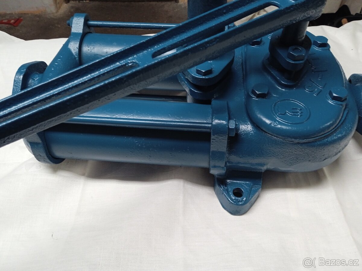 Ruční čerpadlo - 3