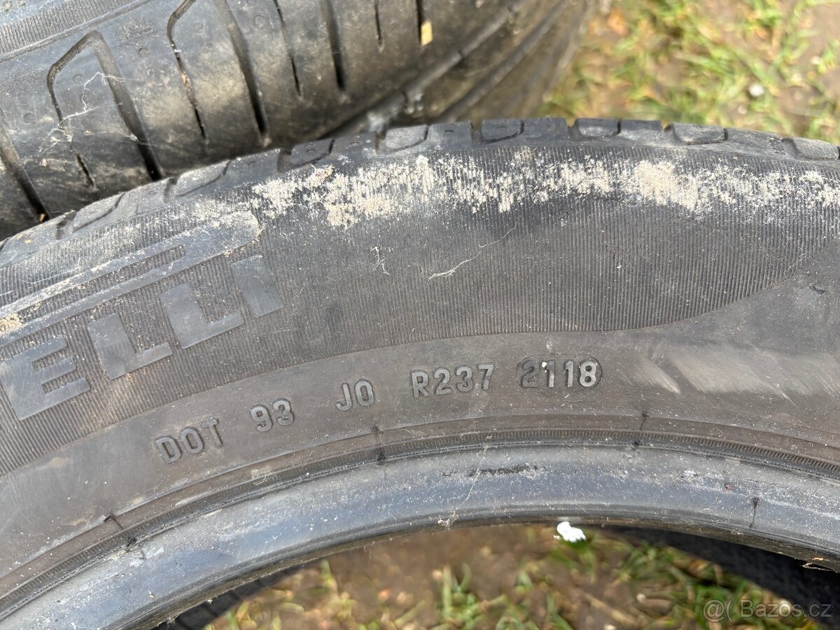 Letní pneu Pirelli P7 215/55R17 - 3