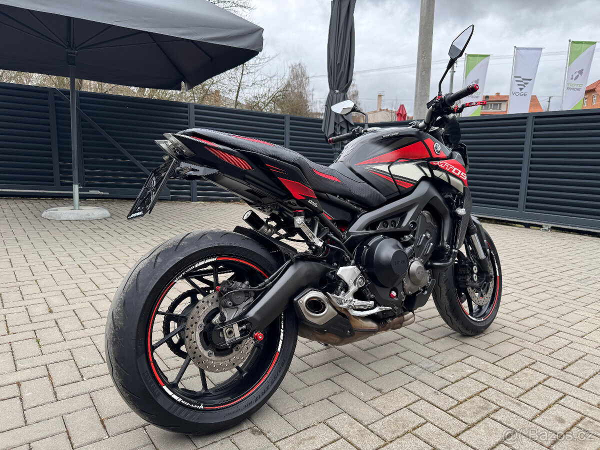 Yamaha MT-09 - 3