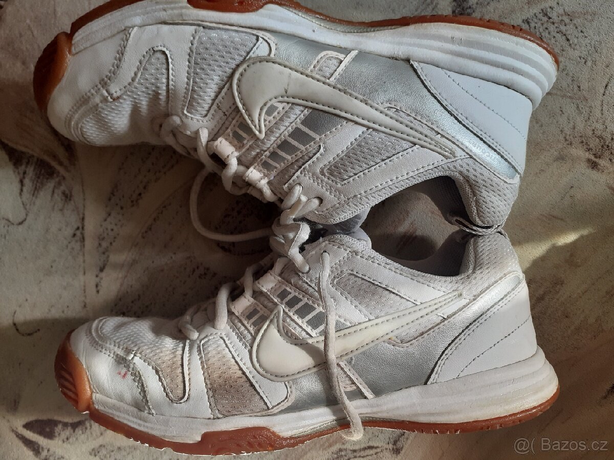 Prodám dámské boty Nike velikost 37 - 3