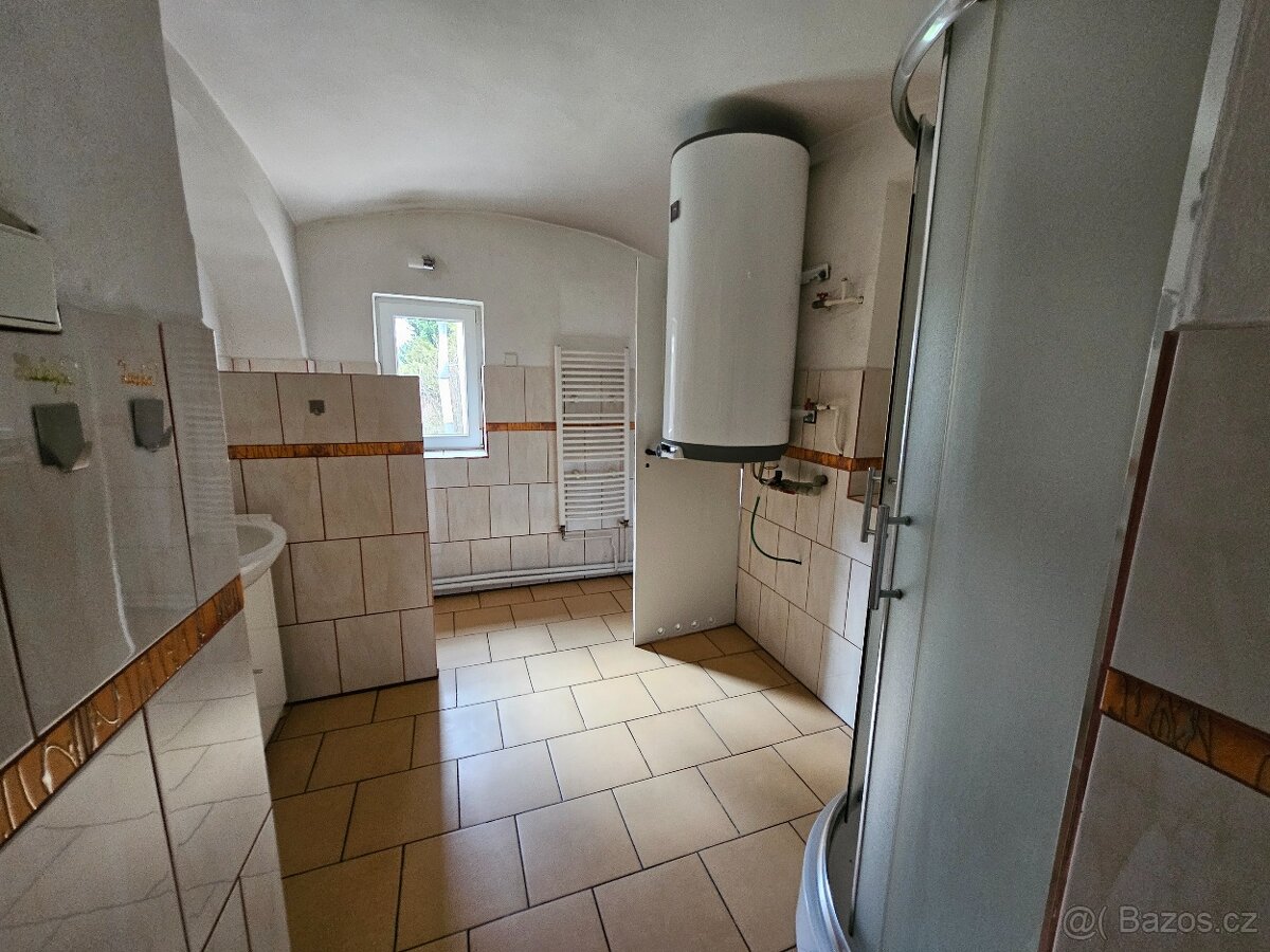 Dům, 4+1, 2 koupelny - 3