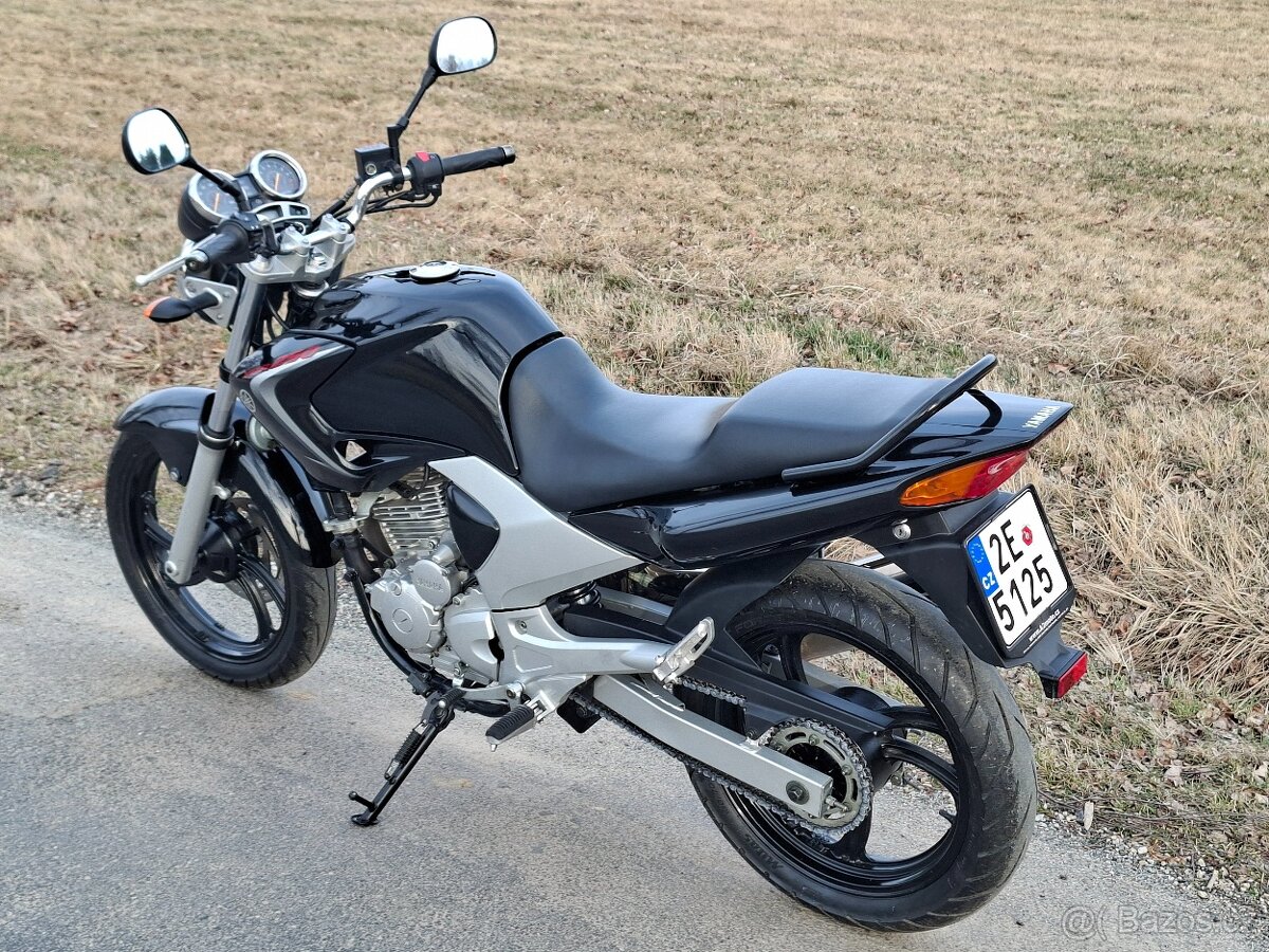 YAMAHA YBR 250 - 3