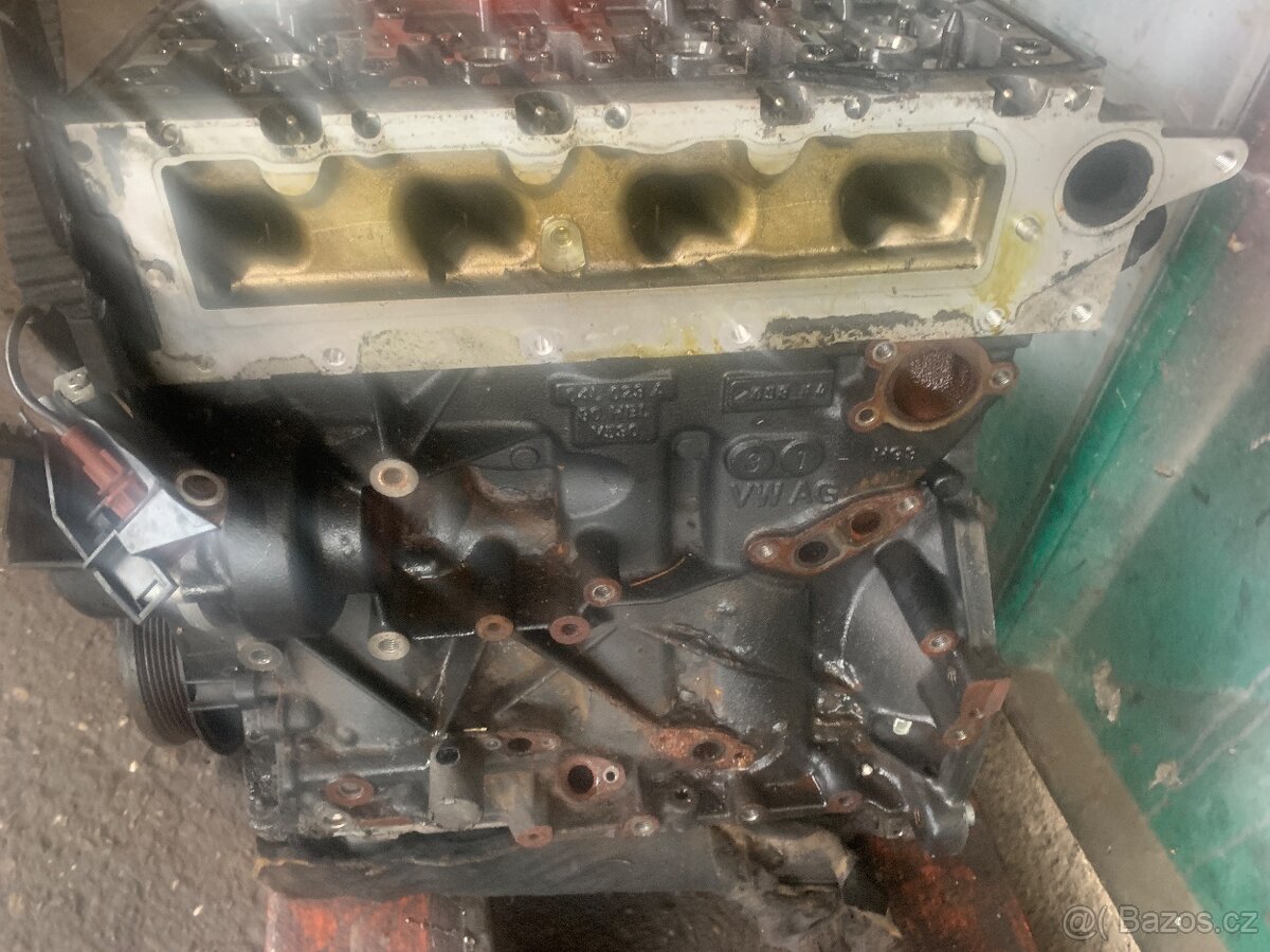 Motor 1,6tdi Kód CLH, holý - 3
