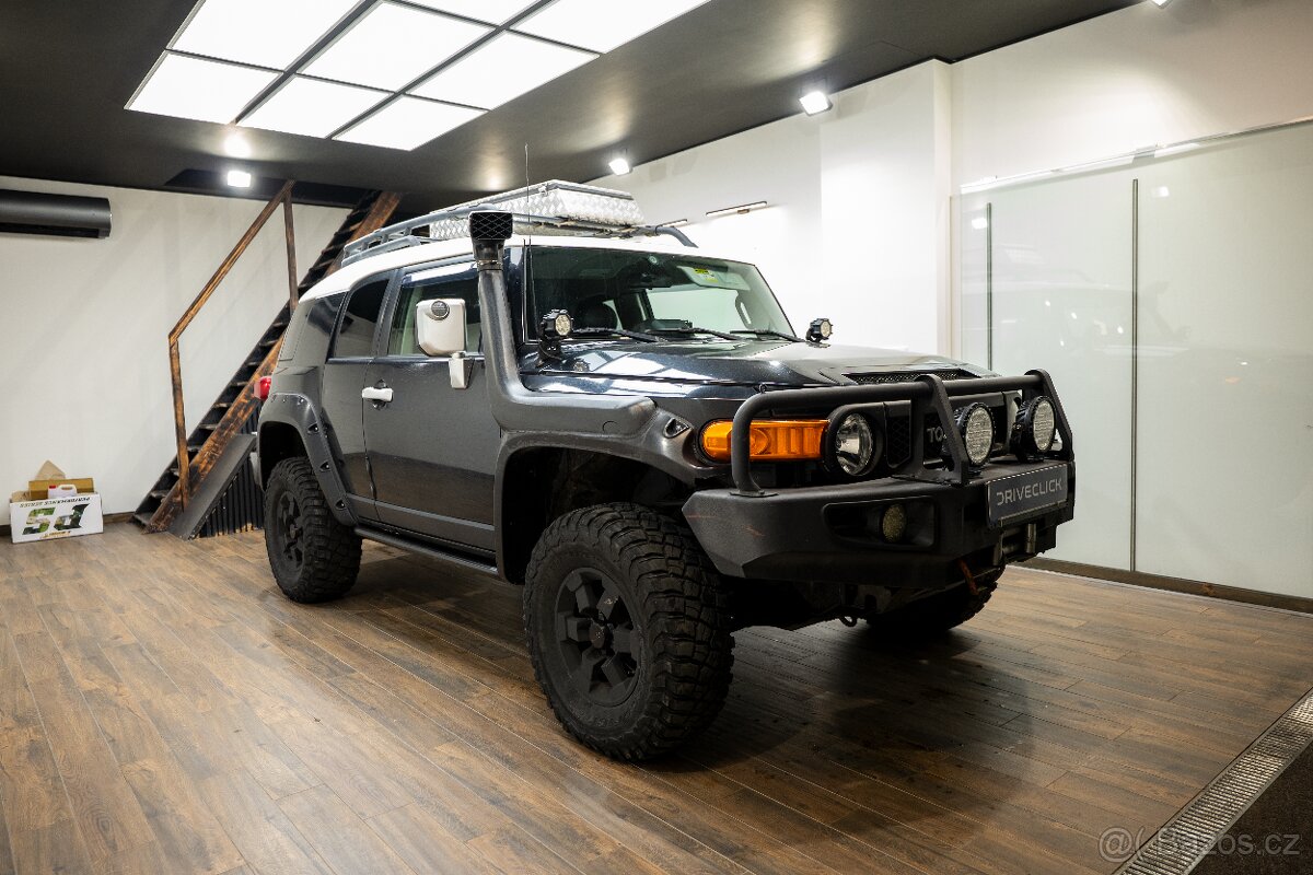 Toyota FJ Cruiser / Off-road - 3